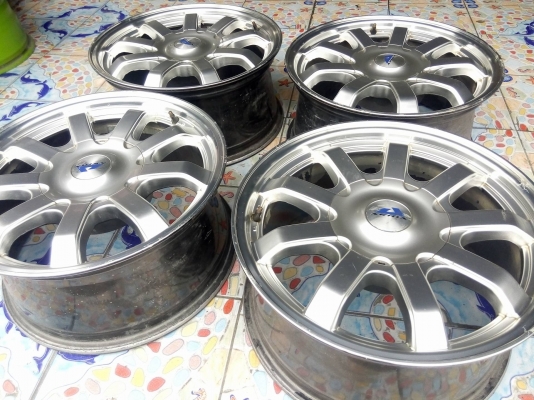 แม็กกระบะ 6 รู ขอบ 17 กว้าง 8 สีไฮเปอร์ หล่อๆ