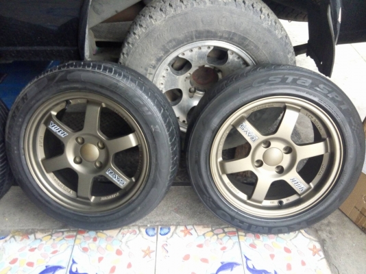 แม็กใหม่ TE37 ขอบ 15 กว้าง 7 สีทองฟอร์จ พร้อมยาง แม็กใหม่ TE37 ขอบ 15 กว้าง 7 สีทองฟอร์จ พร้อมยาง