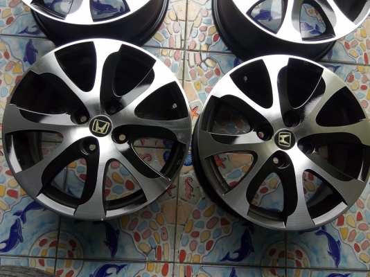 ขอบ 15 กว้าง 6 นิ้ว ใส่รถ 4 รู 100 ได้หลายรุ่น