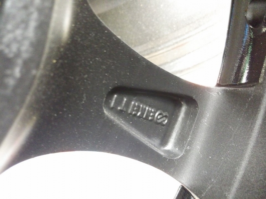 ขอบ 15 กว้าง 6 นิ้ว ใส่รถ 4 รู 100 ได้หลายรุ่น