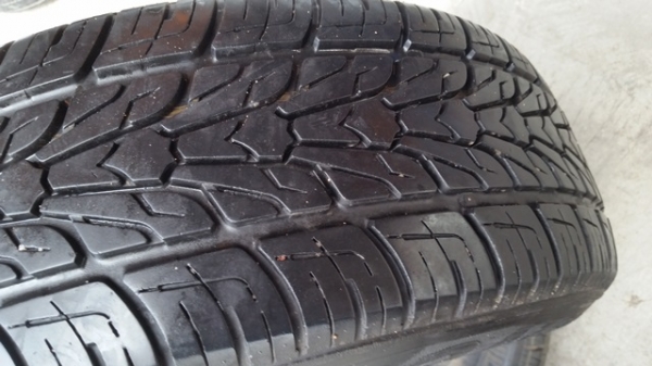 ขายล้อISUZU All 16 ยาง215/65/16 ปี 15  4 ล้อ