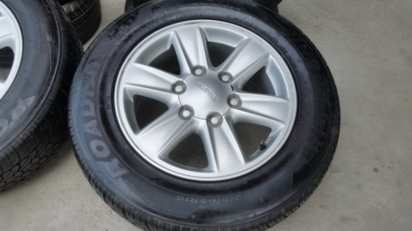 ขายล้อISUZU All 16 ยาง215/65/16 ปี 15  4 ล้อ