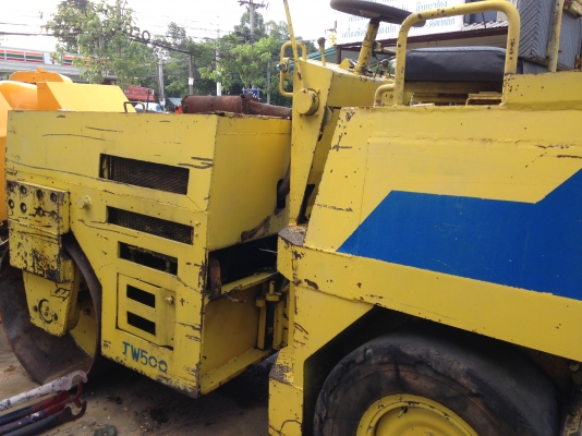 ขายรถบดดิน KOMATSU JV 40