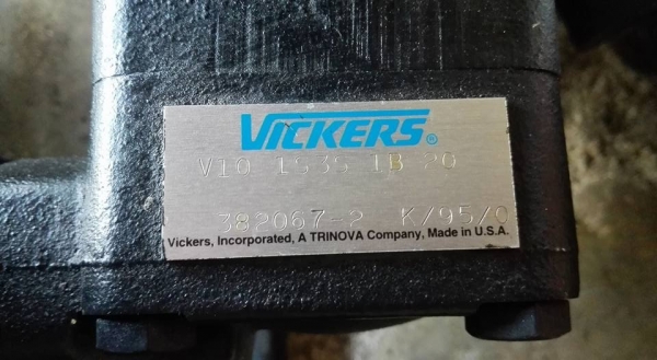 มอเตอร์ปั้มไฮดรอลิคVICKERS Made in USA.มอเตอร์ BALDOR 1.5 HP 950 RPM 380V พร้อมกระบอกไฮดรอลิคของVICKERS งานUSAทั้งหมดมาเทสก่อนได้!!