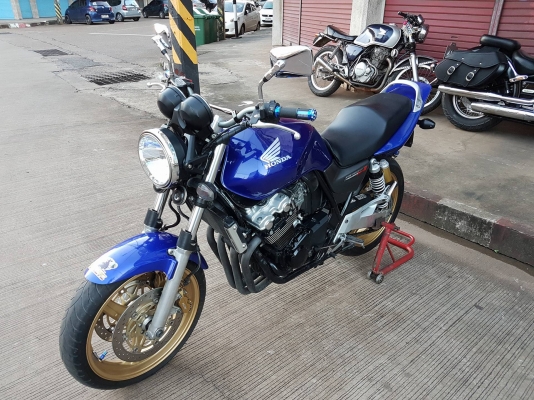 ขายคับ HONDA CB400 TECH3 ปี2006 เก็บงานมาใหม่สีสวย ท่อแต่ง แฮนด์บาร์ อินวอยส์ สรรพสามิตร ราคา 95000 บาท ส่งได้ทั่วไทยคับ สนใจติดต่อ 081-0578282 FACEBOOK ชาญณรงค์ ป๊อป ชัยอมฤต ไอดีไลน์ POPBIGBIKESAKON คับ สนใจรถสวย ถูก ดี ต้อง POP BIGBIKE SAKONNAKHON คลิปว