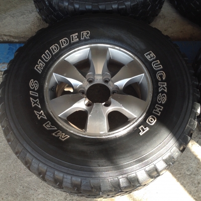 ขายล้อพร้อมยาง MUD ขอบ 16" ขายล้อพร้อมยาง MUD ขอบ 16"