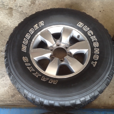 ขายล้อพร้อมยาง MUD ขอบ 16" ขายล้อพร้อมยาง MUD ขอบ 16"