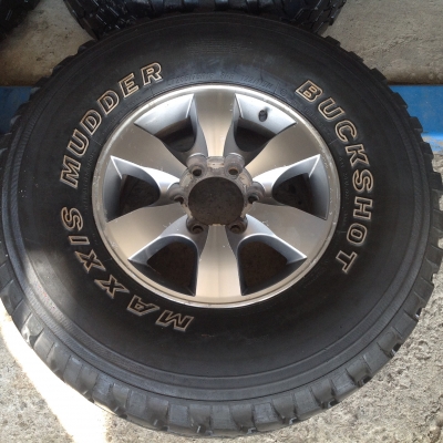 ขายล้อพร้อมยาง MUD ขอบ 16" ขายล้อพร้อมยาง MUD ขอบ 16"