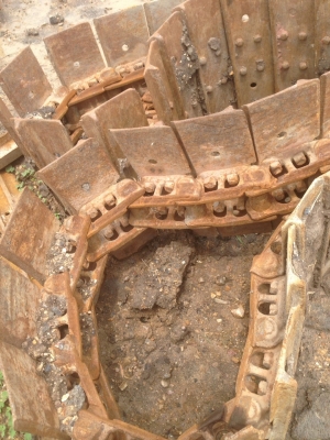 โซ่พร้อมใบ Cat D4D กว้าง50