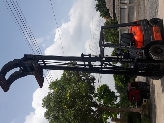 ขายรถฟอร์คลิฟTOYOTA เสาสูง มีหัวคีป สภาพใหม่พร้อมใช้งาน.