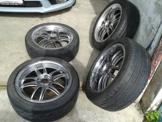 ขอบ17นิ้ว4รู100 พร้อมยาง สวยๆ 4 ล้อ ราคา 6900 บาท