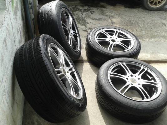 ขอบ17นิ้ว5รู114 พร้อมยาง สวยๆ 4 ล้อ ราคา 7500 บาท