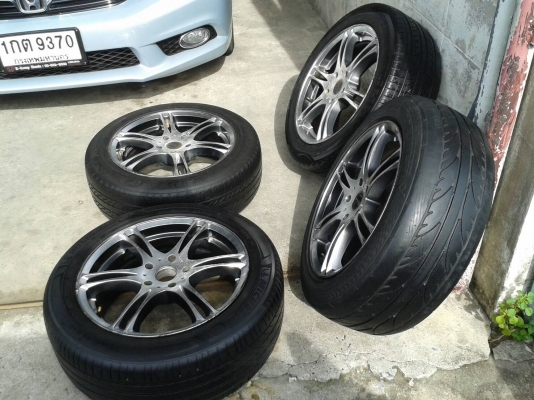 ขอบ17นิ้ว5รู114 พร้อมยาง สวยๆ 4 ล้อ ราคา 7500 บาท