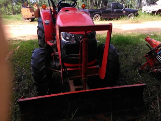 ขายรถไถนาคูโบต้า36แรงL3608เล่มพร้อมอุปกรณ์ครบ1800ซม.ราคา230000