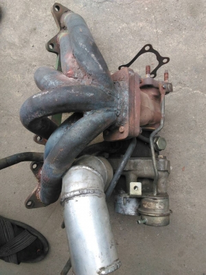 เทอร์โบRB25 มาพร้อมเฮดเดอร์ใส่1JZ-GTE-VVTI รับประกันควันไม่ไหล แต่เฮดรั่ว หน้าแปลนดี ฿3,000  อยู่ดอนเมือง 0890671028