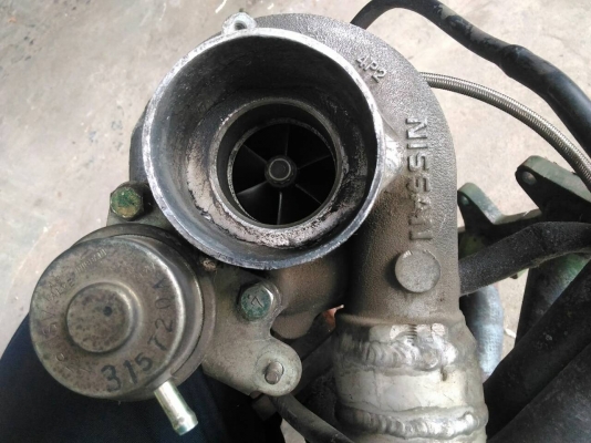 เทอร์โบRB25 มาพร้อมเฮดเดอร์ใส่1JZ-GTE-VVTI รับประกันควันไม่ไหล แต่เฮดรั่ว หน้าแปลนดี ฿3,000  อยู่ดอนเมือง 0890671028