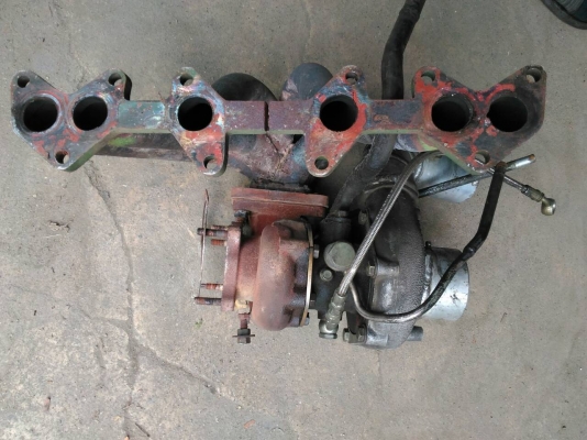 เทอร์โบRB25 มาพร้อมเฮดเดอร์ใส่1JZ-GTE-VVTI รับประกันควันไม่ไหล แต่เฮดรั่ว หน้าแปลนดี ฿3,000  อยู่ดอนเมือง 0890671028