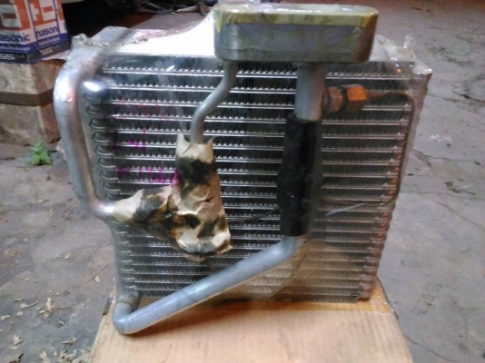 รังผึ้ง ตู้แอร์ ฮอนด้าซีวิค3ประตู แท้ มีวาวล์ให้ด้วย  อยู่ดอนเมือง 0890671028