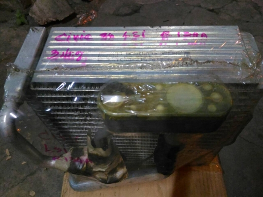 รังผึ้ง ตู้แอร์ ฮอนด้าซีวิค3ประตู แท้ มีวาวล์ให้ด้วย  อยู่ดอนเมือง 0890671028