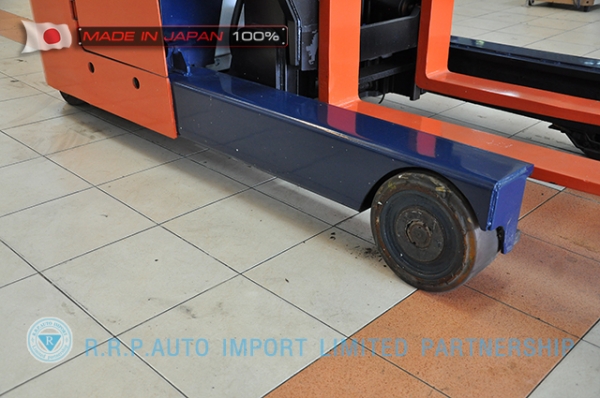 ขายรถโฟล์คลิฟท์ไฟฟ้ามือสอง TOYOTA รุ่น 7FBRS18-10049 ราคา 215,000 บาท นำเข้าจากประเทศญี่ปุ่น 100\% ไม่เคยใช้งานในไทย