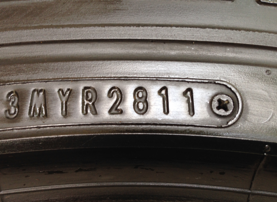 ยาง FALKEN 265 60 18 กลางปี11 ราคาไม่แพง