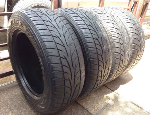 ยาง FALKEN 265 60 18 กลางปี11 ราคาไม่แพง