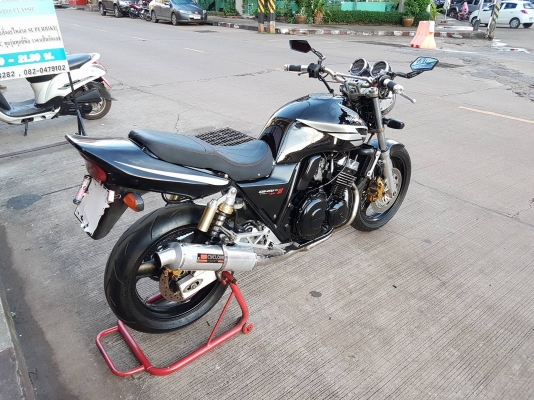 ขายคับ HONDA CB400 ปี98เวอร์ชั่นS ไมล์แดง ทะเบียนพร้อมโอน ท่อแต่งสแตนเลสทั้งเส้น แฮนด์บาร์ ราคา 79500 บาท ส่งได้ทั่วไทยคับ สนใจติดต่อ 081-0578282 FACEBOOK ชาญณรงค์ ป๊อป ชัยอมฤต ไอดีไลน์ POPBIGBIKESAKON คับ สนใจรถสวย ถูก ดี ต้อง POP BIGBIKE SAKONNAKHON คลิ