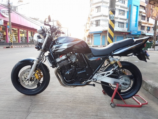 ขายคับ HONDA CB400 ปี98เวอร์ชั่นS ไมล์แดง ทะเบียนพร้อมโอน ท่อแต่งสแตนเลสทั้งเส้น แฮนด์บาร์ ราคา 79500 บาท ส่งได้ทั่วไทยคับ สนใจติดต่อ 081-0578282 FACEBOOK ชาญณรงค์ ป๊อป ชัยอมฤต ไอดีไลน์ POPBIGBIKESAKON คับ สนใจรถสวย ถูก ดี ต้อง POP BIGBIKE SAKONNAKHON คลิ