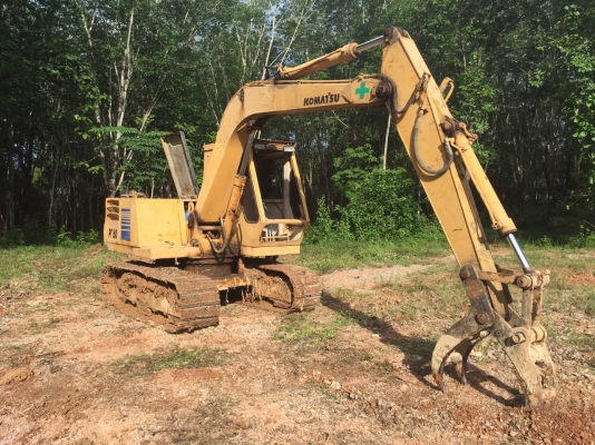 ขายรถแบคโฮ KOMATSU PC60-1 มีแอร์มีปุ้งกี๋ สภาพดี สนใจโทร 081-970-1072 ขายรถแบคโฮ KOMATSU PC60-1 มีแอร์มีปุ้งกี๋ สภาพดี สนใจโทร 081-970-1072