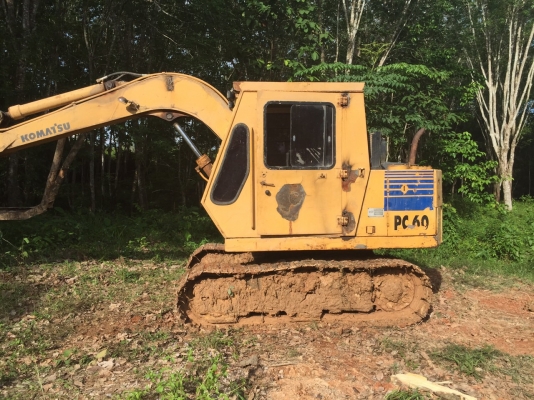 ขายรถแบคโฮ KOMATSU PC60-1 มีแอร์มีปุ้งกี๋ สภาพดี สนใจโทร 081-970-1072 ขายรถแบคโฮ KOMATSU PC60-1 มีแอร์มีปุ้งกี๋ สภาพดี สนใจโทร 081-970-1072