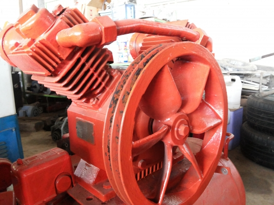 ขาย..หัวปั้มลม hitachi made in japan ครับ