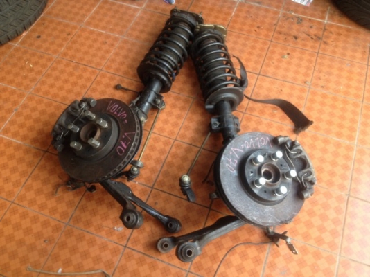 โช้คติดดุมปีกนกล่าง VOLVO V70 เก่าญี่ปุ่นสภาพดีคู่ละ โช้คติดดุมปีกนกล่าง VOLVO V70 เก่าญี่ปุ่นสภาพดีคู่ละ