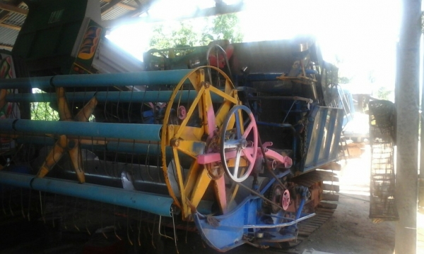 ขายรถเกี่ยวข้าวเกษตรพัฒนา