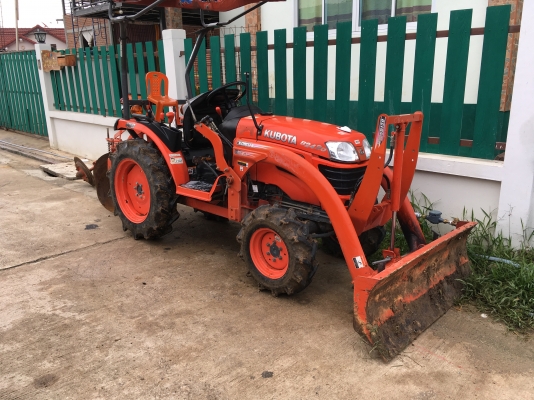 ขายรถไถนา B2420