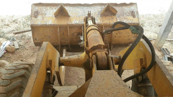 รถตัก KOMATSU JH63 รถตัก KOMATSU JH63