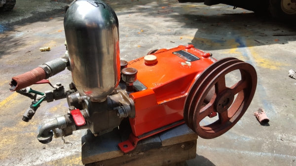 ปั้มอัดฉีด ใหญ่ๆๆ เข้า นิ้วสอง