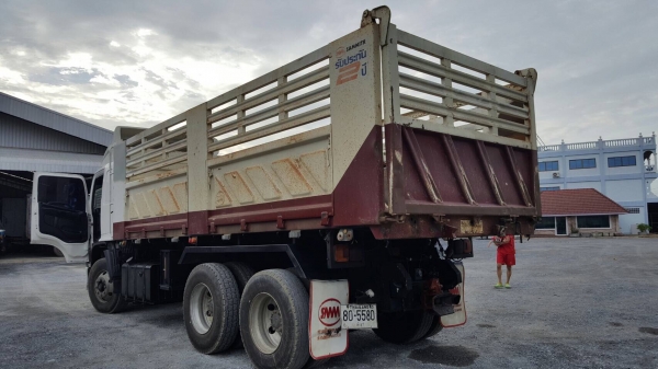 ขาย HINO series5 380แรงม้า ปี56 สนใจติดต่อ 081-9426747 ขาย HINO series5 380แรงม้า ปี56 สนใจติดต่อ 081-9426747