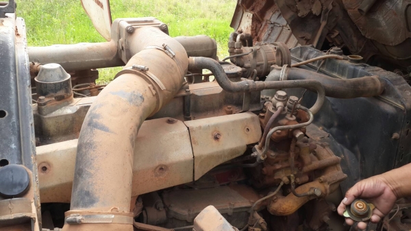 ขายด่วน 10ล้อ HINO FM3M สองเพลาเทรลเลอร์ขึ้น แม็คโคร200 สภาพพร้อมใช้งาน เครื่องเกียร์ดี คัชชีดีพร้อมใช้งาน