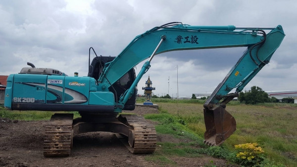 ขายด่วน  KOBELCO SK200 YN11 เก่านอก 8XXX กว่าชั่วโมง เครื่องปั้มดี มีไลน์แย็ก รถสภาพสมบูรณ์ เอกสารใบอินวอยซ์