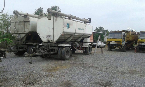 ขายรถบรรทุกอาหารสัตว์ ขายรถบรรทุกอาหารสัตว์