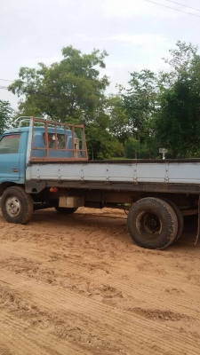 ขายหกล้อ ISUZU KS สภาพพร้อมใช้งาน เครื่องดี คัชชีสวย ยางพร้อมใช้ เอกสารเล่มทะเบียนพร้อมโอน