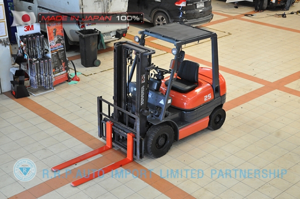 ขายรถโฟล์คลิฟท์มือสอง TOYOTA รุ่น 6FG25-10919 ราคา 275,000 บาท นำเข้าจากประเทศญี่ปุ่น 100\% ไม่เคยใช้งานในประเทศไทยย