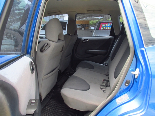 **ด่วนๆจ้า** โปรโมชั่นพิเศษ ออกรถ 10,000 บาทHONDA JAZZ 1.5MT ปี2004