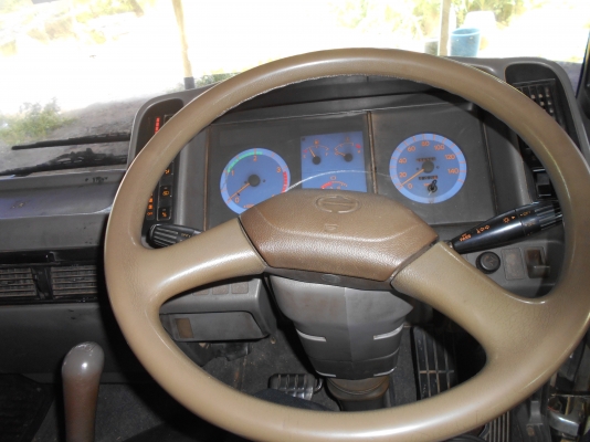 ขายฮีโนเครื่อง140แรงยาว5.5เมตรรถสภาพดียางดีคัสซีสวยเครื่องแน่ไม่มีไอสนจัยราคาต่อรองดั้ยครับ 0810074646 อ่างทองครับ