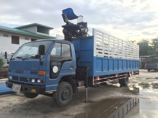 ขายรถ 6 ล้อ ISUZU ELF NPR 110
