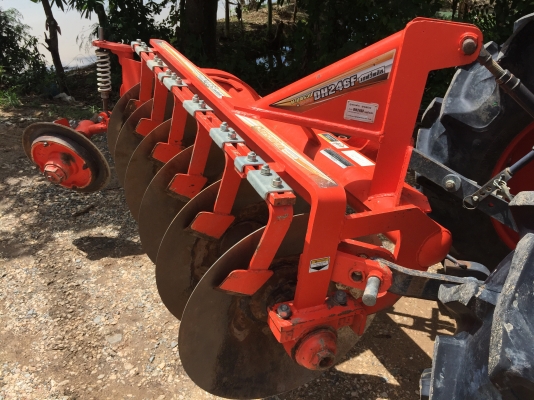 ขายรถไถคูโบต้า L4708 สภาพสวยมาก ใช้งาน 400 ชั่วโมง เล่มพร้อม ราคา 450,000 บาท สนใจติดต่อที่เบอร์ 081-9136451 ค่ะ ขายรถไถคูโบต้า L4708 สภาพสวยมาก ใช้งาน 400 ชั่วโมง เล่มพร้อม ราคา 450,000 บาท สนใจติดต่อที่เบอร์ 081-9136451 ค่ะ