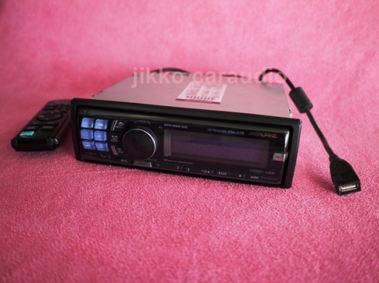 Alpine CDA-117e ท๊อปในรุ่น 1-Din มี USB จอกราฟฟิค 3-Line Out (4V.) เครื่องห้างไทย สภาพสวย 4,990 by JIKKO