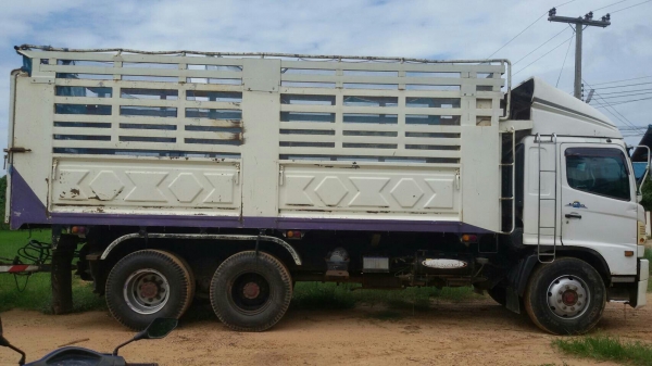 รถพ่วงแม่ลูก 18 ล้อ HINO MEGA 260 แรงม้า ปีจดทะเบียน 2546 รถพ่วงแม่ลูก 18 ล้อ HINO MEGA 260 แรงม้า ปีจดทะเบียน 2546