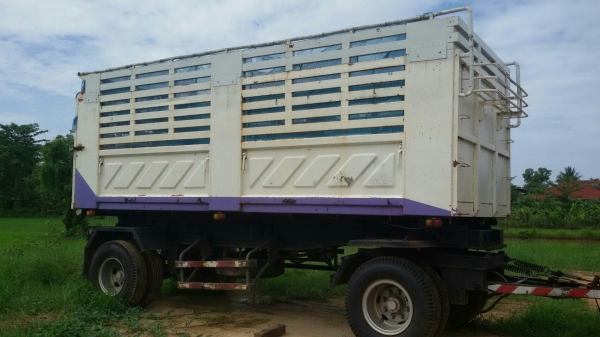 รถพ่วงแม่ลูก 18 ล้อ HINO MEGA 260 แรงม้า  ปีจดทะเบียน 2546