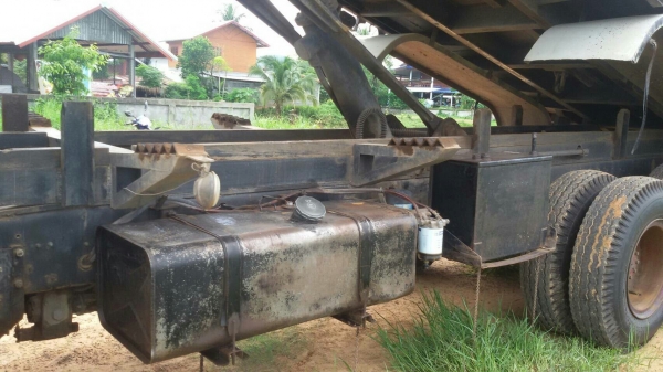 รถพ่วงแม่ลูก 18 ล้อ HINO MEGA 260 แรงม้า ปีจดทะเบียน 2546 รถพ่วงแม่ลูก 18 ล้อ HINO MEGA 260 แรงม้า ปีจดทะเบียน 2546